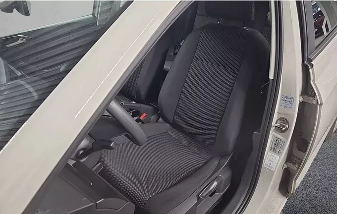 VOLKSWAGEN POLO 1.0 TSI 95 S&S BVM5 extérieur trois quart arrière droit 213020