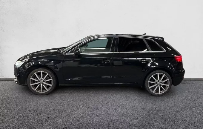 AUDI A3 Sportback 35 TDI 150 S tronic 7 Design Luxe extérieur côté gauche 212937