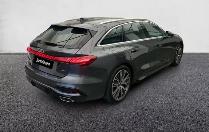 AUDI A5 Avant e-hybrid 299 ch S tronic 7 Quattro S line extérieur trois quart arrière droit 8860