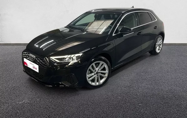 AUDI A3 Sportback 40 TFSIe 204 S tronic 6 Business Executive WAUZZZGY3RA123616