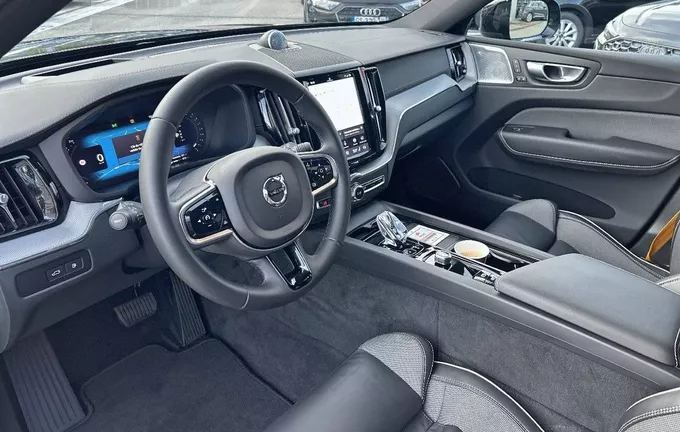 VOLVO XC60 T8 AWD Hybride rechargeable 310 ch+145 ch Geartronic 8 Polestar Engineered photo 11 2128297