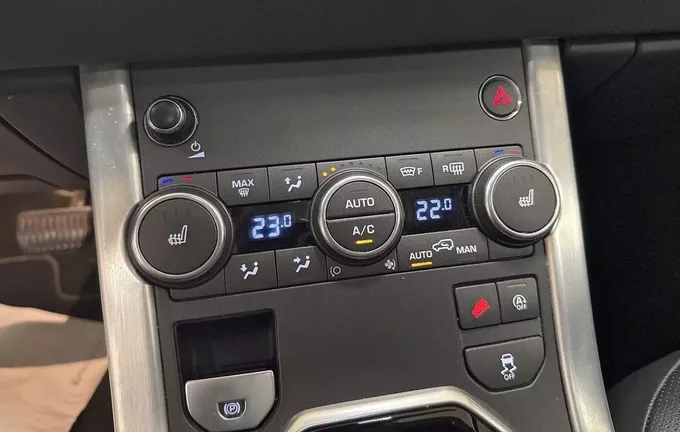 LAND ROVER RANGE ROVER EVOQUE Mark VI TD4 150 BVA HSE Dynamic photo 14 212786