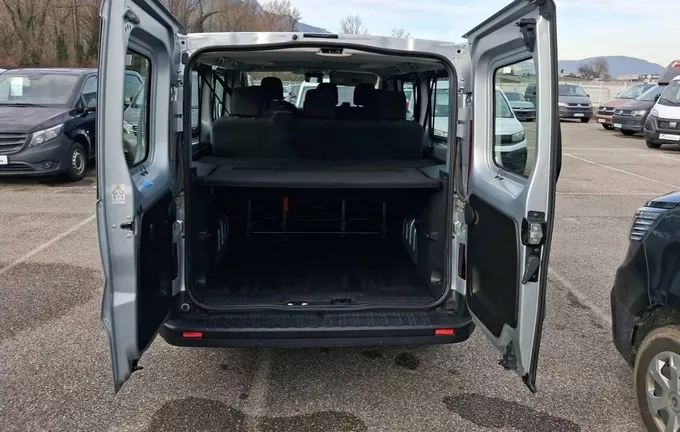 RENAULT TRAFIC L2 dCi 150 Energy S&S EDC Zen 9 PLACES photo 10 106090