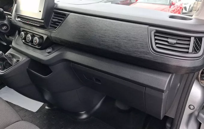 RENAULT TRAFIC L2 dCi 150 Energy S&S EDC Zen 9 PLACES photo 21 106090