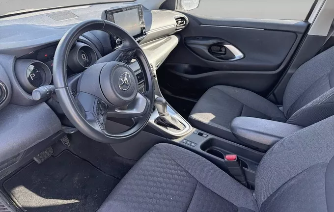 TOYOTA YARIS Hybride 116h Design photo 11 1103130