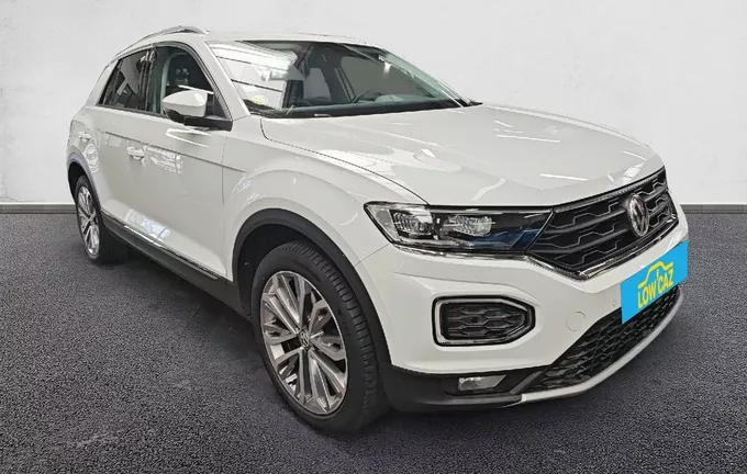 VOLKSWAGEN T-ROC 2.0 TDI 150 Start/Stop DSG7 4Motion Carat extérieur trois quart avant droit 2125023