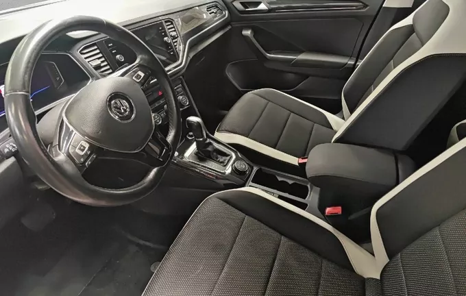 VOLKSWAGEN T-ROC 2.0 TDI 150 Start/Stop DSG7 4Motion Carat photo 11 2125023