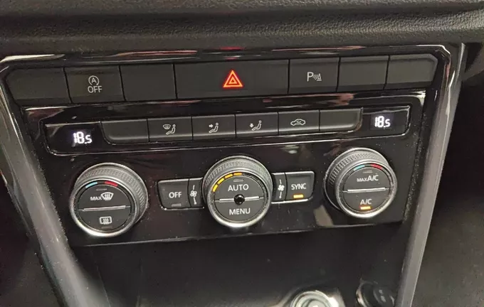 VOLKSWAGEN T-ROC 2.0 TDI 150 Start/Stop DSG7 4Motion Carat photo 14 2125023