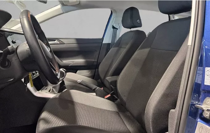 VOLKSWAGEN POLO 1.0 TSI 95 S&S BVM5 Life extérieur trois quart arrière droit 2127377