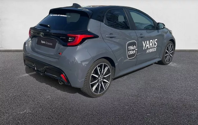 TOYOTA YARIS Hybride 130h GR Sport extérieur trois quart arrière droit 98016