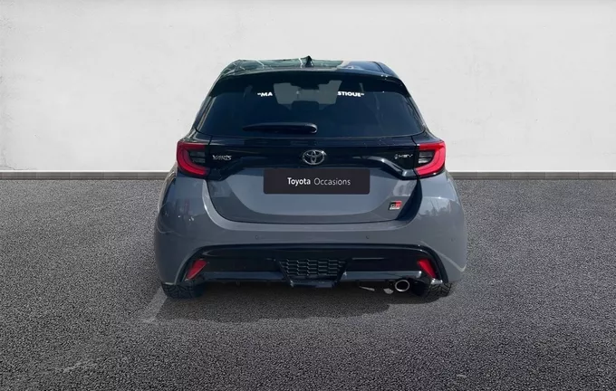 TOYOTA YARIS Hybride 130h GR Sport extérieur arrière 98016