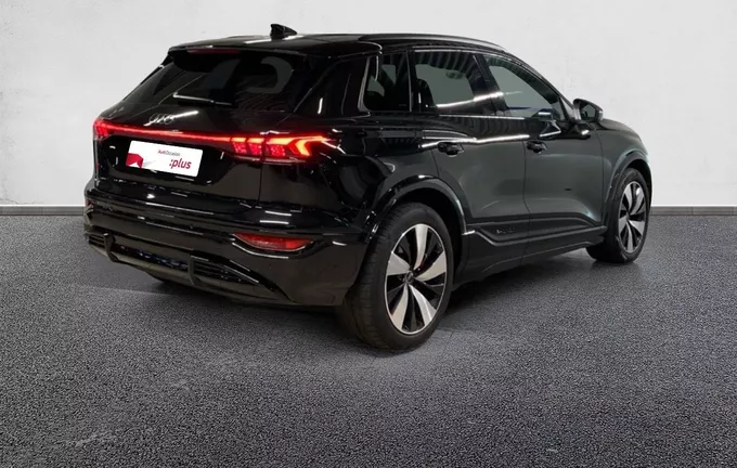 AUDI Q6 E-TRON 387 ch 100 kWh quattro S line extérieur trois quart arrière droit 2124695