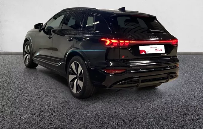 AUDI Q6 E-TRON 387 ch 100 kWh quattro S line extérieur trois quart arrière gauche 2124695