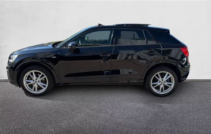 AUDI Q2 30 TDI 116 S tronic 7 S Line extérieur trois quart arrière gauche 213316