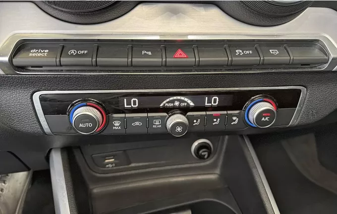 AUDI Q2 30 TDI 116 S tronic 7 S Line photo 17 213316