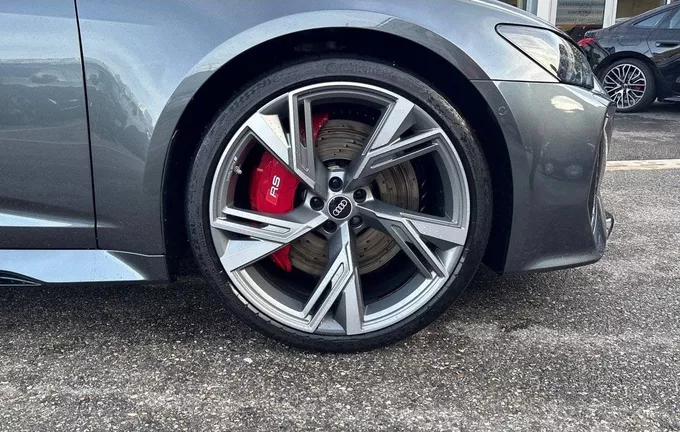 AUDI RS6 Avant V8 4.0 TFSI 600 Tiptronic 8 Quattro photo 9 2124090