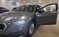 Miniature SKODA OCTAVIA Combi 1.0 TSI mHEV e-TEC 110 ch DSG7 Business extérieur trois quart arrière gauche 213507