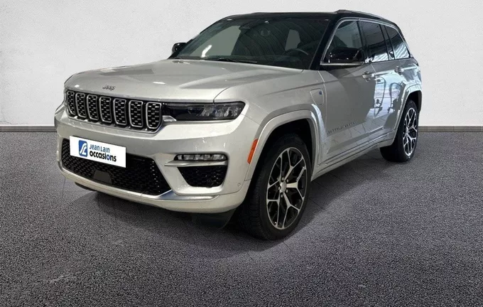 JEEP GRAND CHEROKEE 4xe 2.0 T 380 ch PHEV 4x4 BVA8 Summit Reserve extérieur trois quart avant gauche 2109754