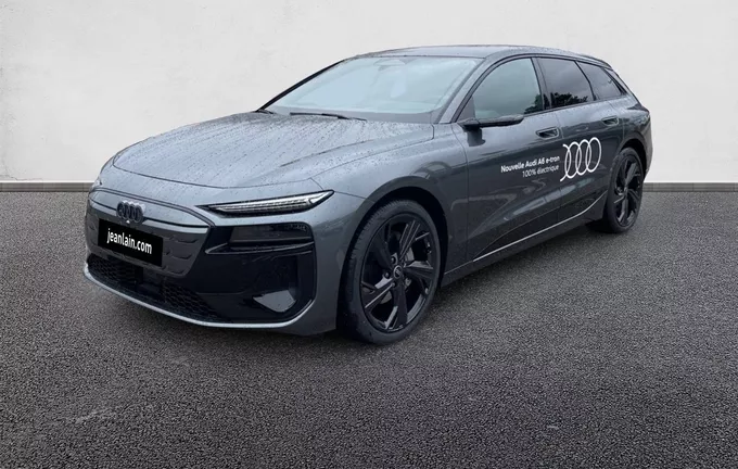 AUDI A6 E-TRON Avant Performance S line extérieur trois quart avant gauche 9546