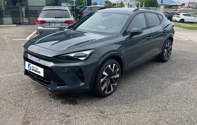 CUPRA FORMENTOR eHybrid 272 ch DSG6 VZ extérieur trois quart avant gauche 0363