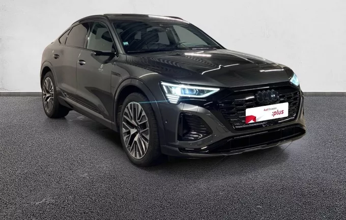 AUDI Q8 E-TRON Sportback 55 408 ch 114 kWh Quattro S line extérieur trois quart avant droit 2128160