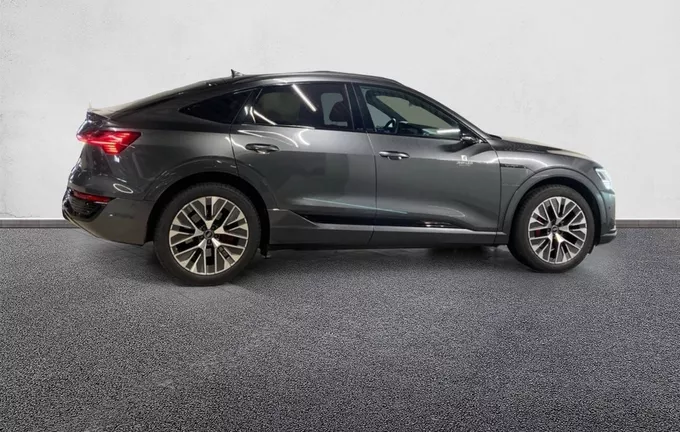 AUDI Q8 E-TRON Sportback 55 408 ch 114 kWh Quattro S line extérieur côté droit 2128160