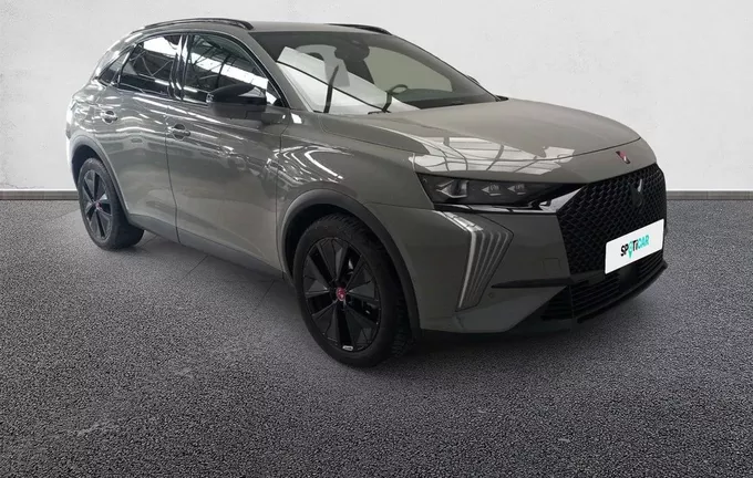 DS DS7 CROSSBACK Hybride E-Tense 225 EAT8 Performance Line+ extérieur trois quart avant droit 944916