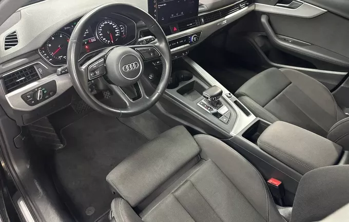 AUDI A4 Allroad 40 TDI 204 S Tronic 7 Quattro Design photo 11 2127931