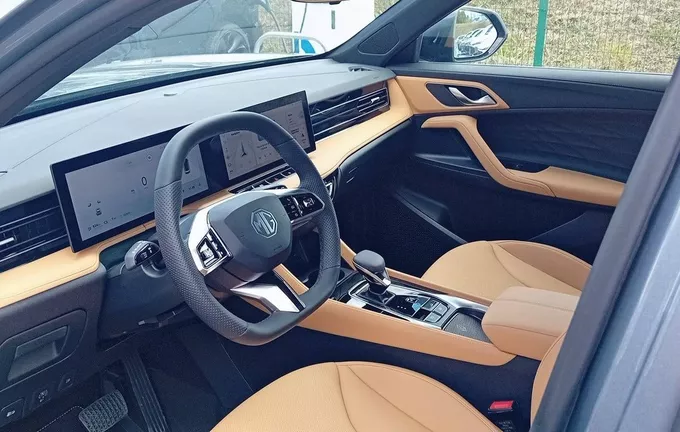 MG EHS 1.5T PHEV 272 ch Luxury photo 27 9113