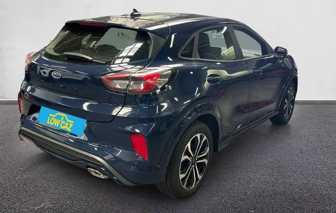 FORD PUMA 1.0 Flexifuel 125 ch mHEV S&S BVM6 ST-Line extérieur trois quart arrière droit 213376