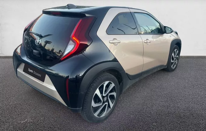 TOYOTA AYGO X 1.0 VVT-i 72 Design extérieur trois quart arrière droit 1103099