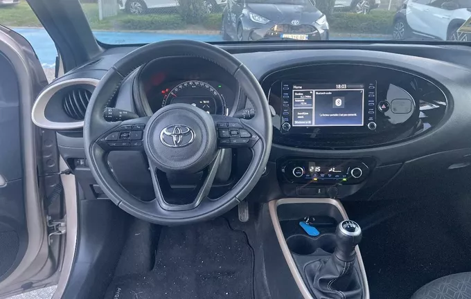 TOYOTA AYGO X 1.0 VVT-i 72 Design photo 18 1103099
