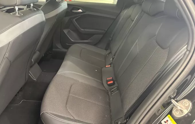 AUDI A1 Sportback 30 TFSI 116 ch BVM6 S Line photo 17 2130799