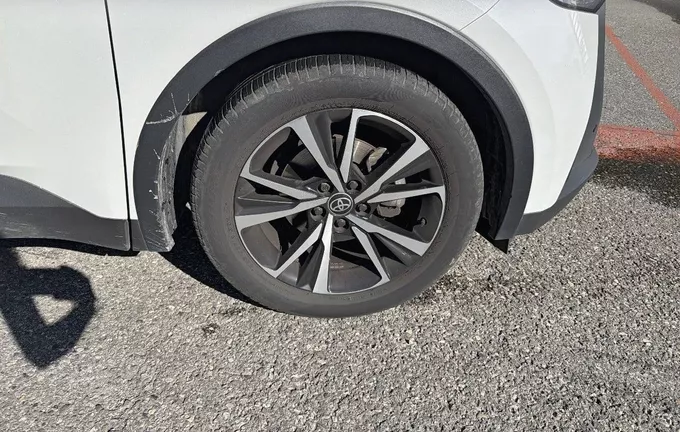 TOYOTA C-HR Hybride 200 Design photo 9 1103895