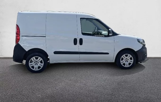 FIAT DOBLO CARGO FT 1.6 MULTIJET 105 BUSINESS extérieur côté droit 106220