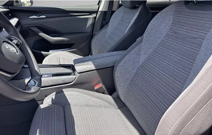 SKODA SUPERB Combi 1.5 TSI mHEV 150 ch ACT DSG7 Selection extérieur trois quart arrière droit 2128507
