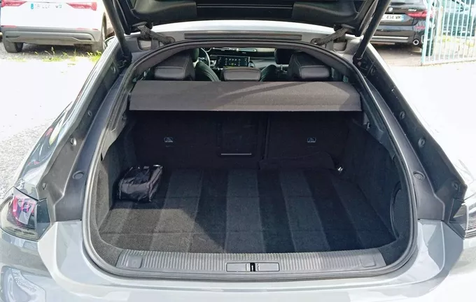 PEUGEOT 508 Hybrid4 360 e-EAT8 Peugeot Sport Engineered photo 10 560423