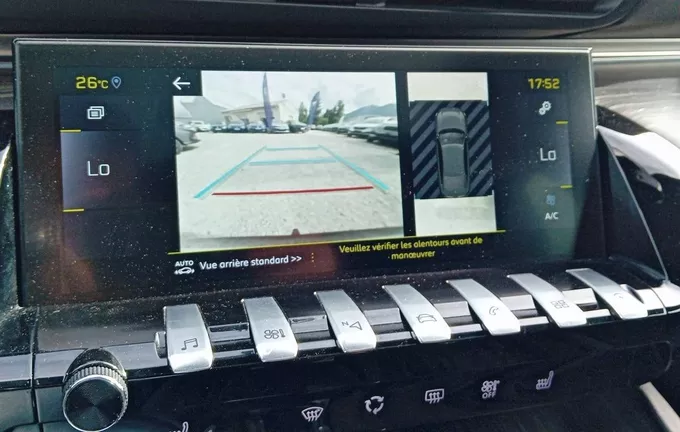 PEUGEOT 508 Hybrid4 360 e-EAT8 Peugeot Sport Engineered photo 16 560423