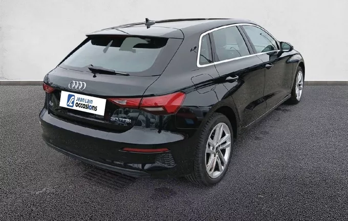 AUDI A3 Sportback 30 TFSI 110 Design extérieur trois quart arrière droit 2123428