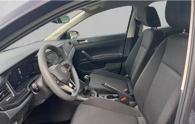VOLKSWAGEN POLO 1.0 TSI 95 S&S BVM5 extérieur trois quart arrière droit 2126422