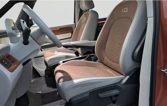 VOLKSWAGEN UTILITAIRES ID BUZZ ID. Buzz 204 ch Pro extérieur trois quart arrière droit 106029