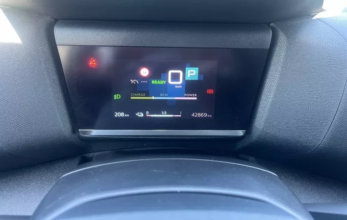 CITROEN C4 e-C4 136 ch Automatique Feel photo 10 945564