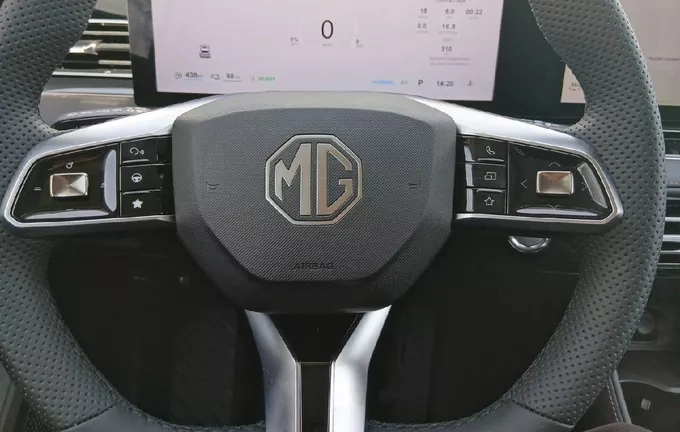 MG EHS 1.5T PHEV 272 ch Luxury photo 12 8639