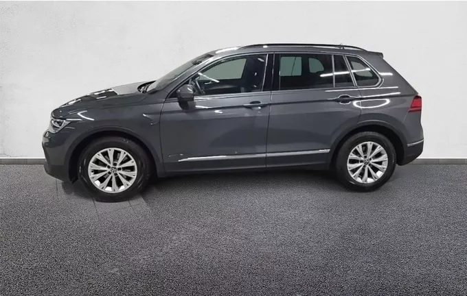 VOLKSWAGEN TIGUAN 2.0 TDI 150ch DSG7 Life Business extérieur trois quart arrière gauche 2127581
