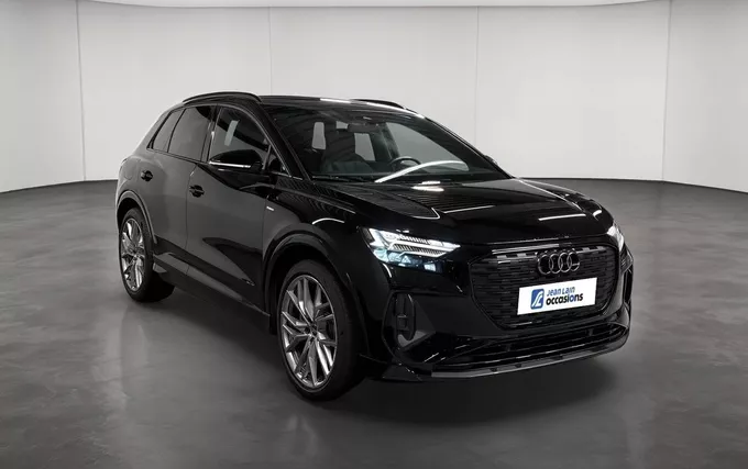 AUDI Q4 E-TRON 45 285 ch 82 kWh extérieur trois quart avant droit 2131964