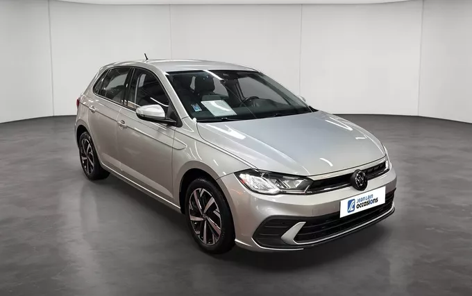 VOLKSWAGEN POLO 1.0 TSI 95 S&S DSG7 Life Plus extérieur trois quart avant droit 2132958