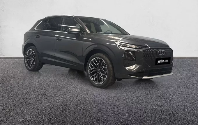 AUDI Q3 HYBRIDE Q3 e-hybrid 272 ch S tronic 6 Advanced extérieur trois quart avant droit 5525