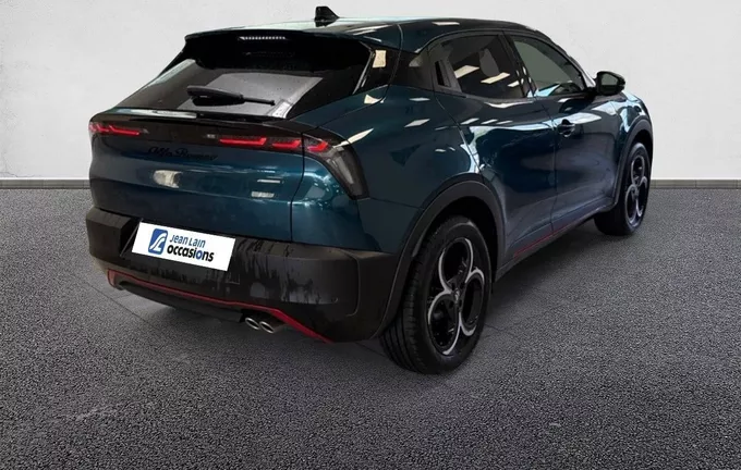 ALFA ROMEO JUNIOR 1.2 Ibrida 136 ch eDCT6 Speciale extérieur trois quart arrière droit 2126806