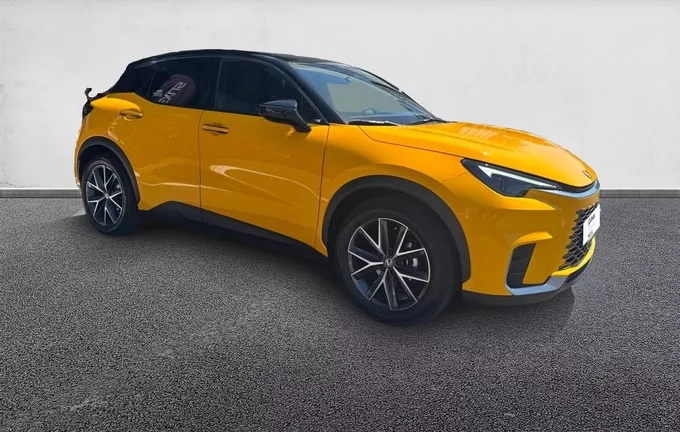 LEXUS LBX 2WD Emotion extérieur trois quart avant droit 123357