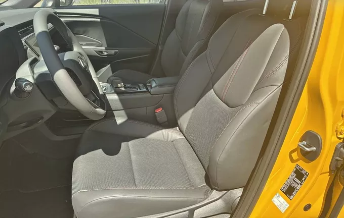 LEXUS LBX 2WD Emotion photo 19 123357